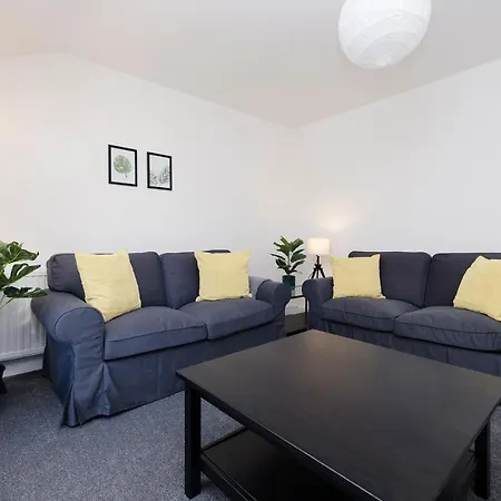 Joivy Beautiful Mews Home Near Princes Street Edinburgh Exterior photo